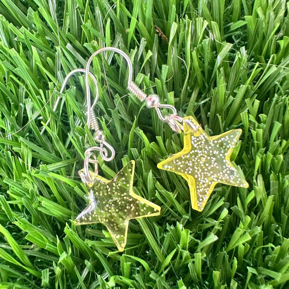 Star-Shaped Glitter Earrings